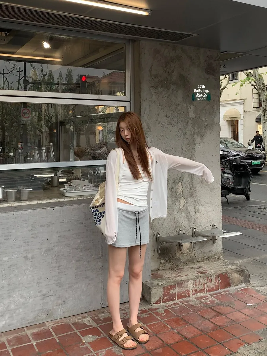 

Красная юбка трапециевидной формы Celebri, женская летняя новинка 2025, трендовая юбка небольшого размера, облегающая юбка с низкой талией для поездок на работу