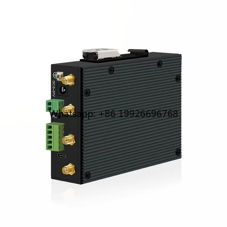 

Chipboard 5G Industrial-Grade Plug-in Card Router/CPE,Multi-Network Compatible with Gigabit Ports,RS232/485 Serial Port