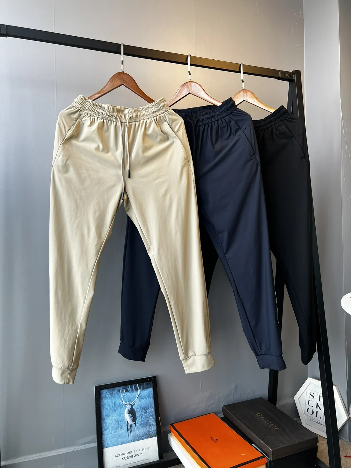 

Мужские брюки из ледяного шелка, быстросохнущие, повседневные, длинные, с эластичным поясом, удобные, дышащие, модные, городские, весна-лето