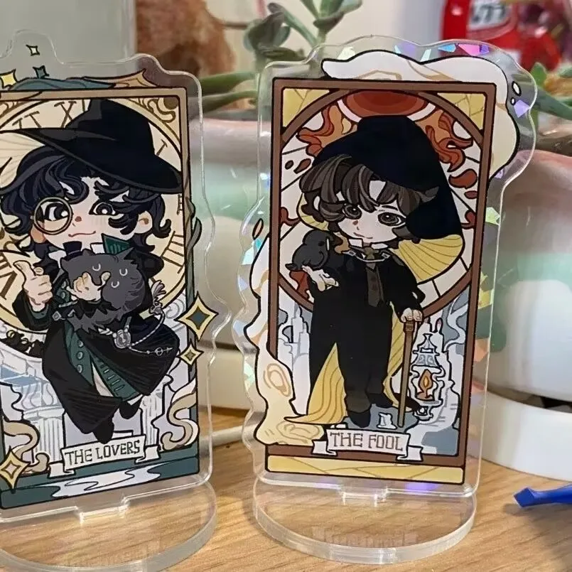 

Мечтательные предметы Idol Yuewen: серия «Таинственный лорд» Oracle, акриловые периферийные украшения и стоячие знаки «Fool»