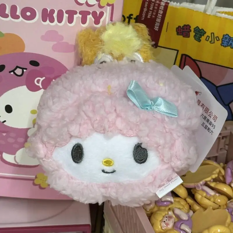 พวงกุญแจตุ๊กตาซานริโอ้ ลายการ์ตูนเปียโน ทิปปี้ เฮลโล คิตตี้ ของเล่นตุ๊กตาขนนุ่ม ดึงสายได้ ใช้ตกแต่งกระเป๋าเป้สะพายหลังเด็กผู้หญิง ของขวัญสำหรับคู่รัก