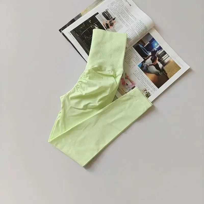 이끼 녹색