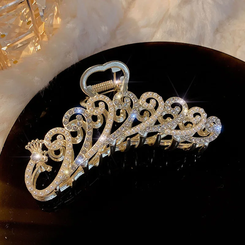 Beautiful peacock shaped diamond pearl hair clip: Non slip grip, suitable for all hairstyles, durable and fashionable,