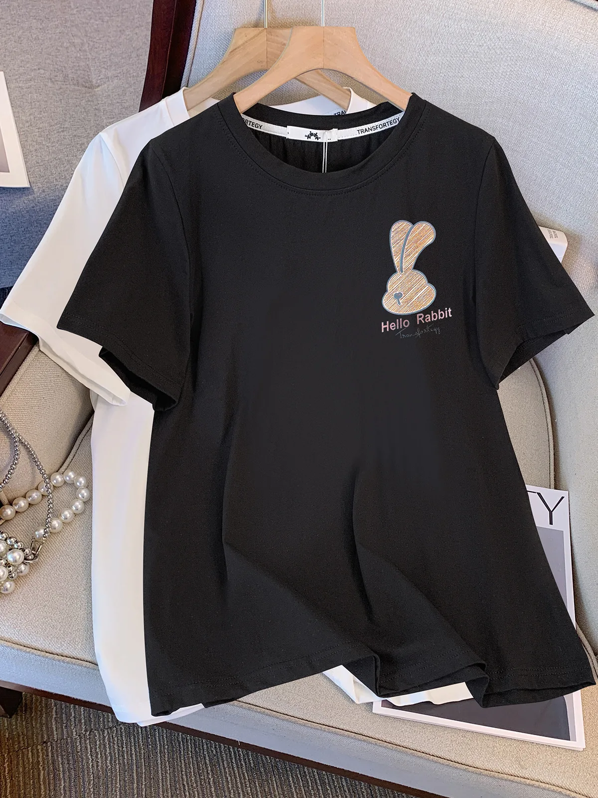 

150Kg Plus Size Women's Bust 156 Loose Short sleeved Cartoon Rabbit T-shirt Summer Cotton Top Black White 6XL 7XL 8XL 9XL 10XL