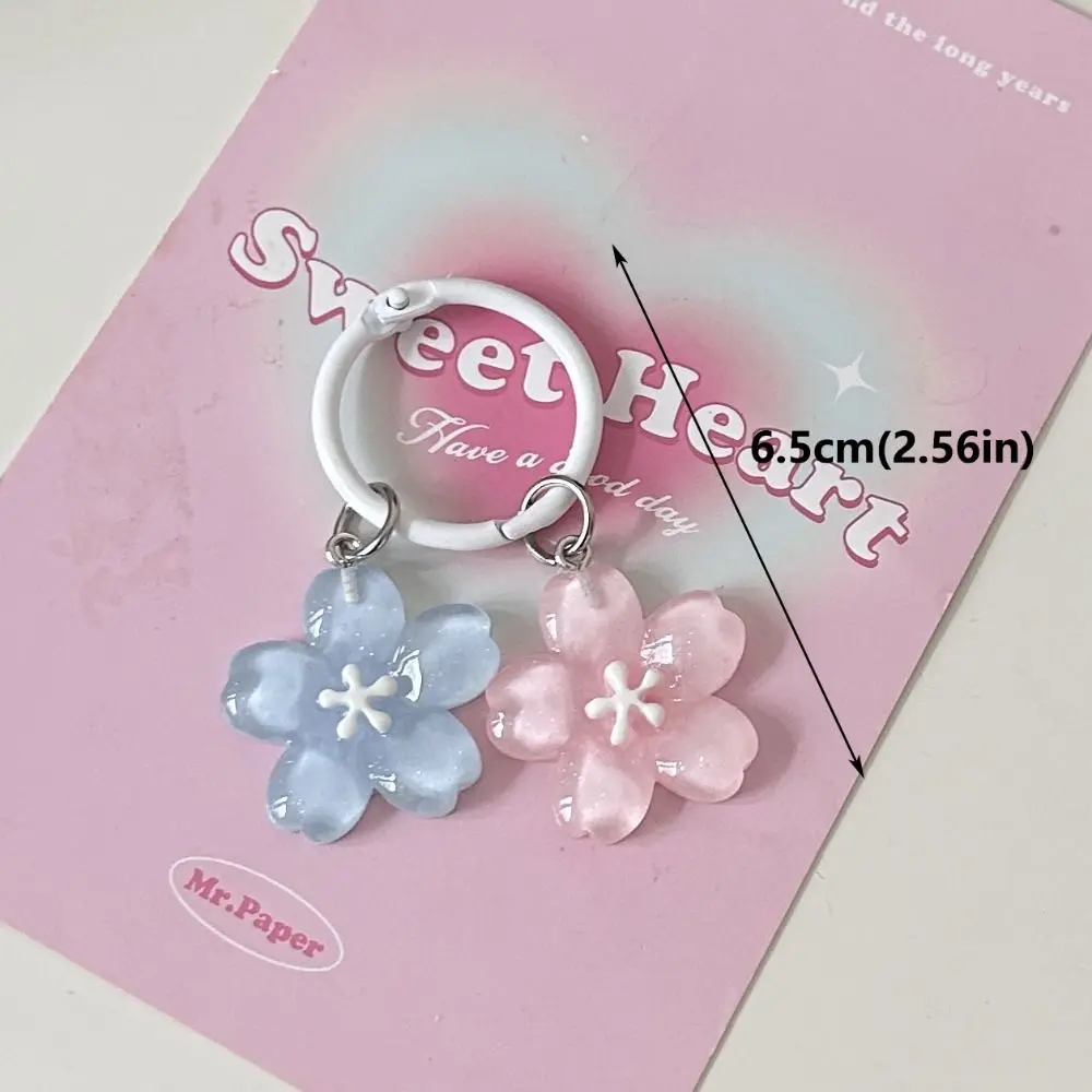 LLavero de Sakura simulado portátil, flor de resina, colgante de Sakura translúcido, llavero de coche versátil y dulce