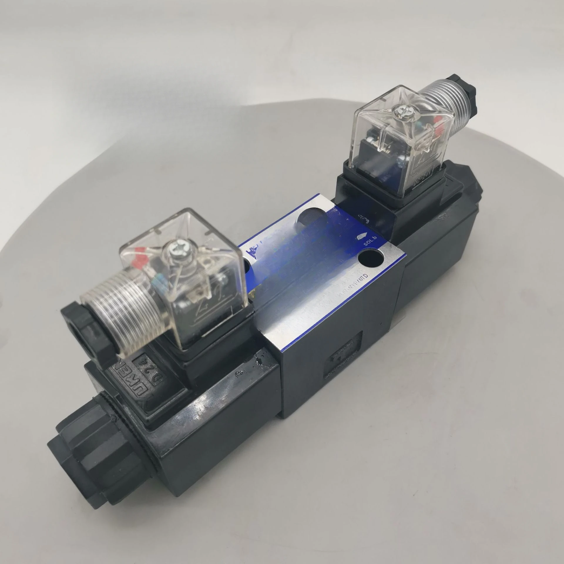 DSG-01-3C2-D24/A240-N1-50 Oil research type solenoid valve directional valve hydraulic valve