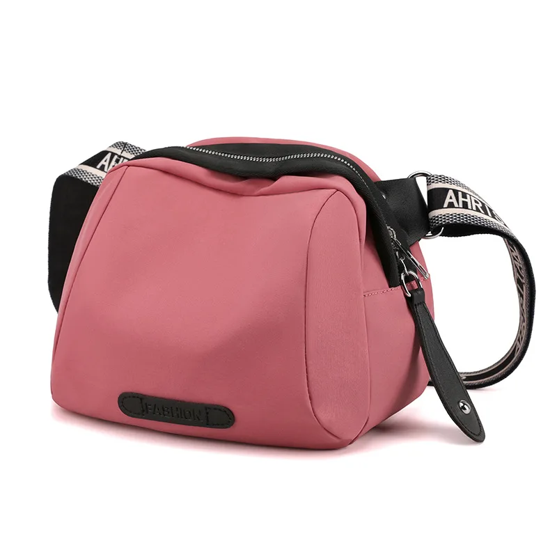 Bolsa tiracolo de nylon leve para mulheres, bolsa casual de peito, bolsa de ombro, versão coreana, moda feminina