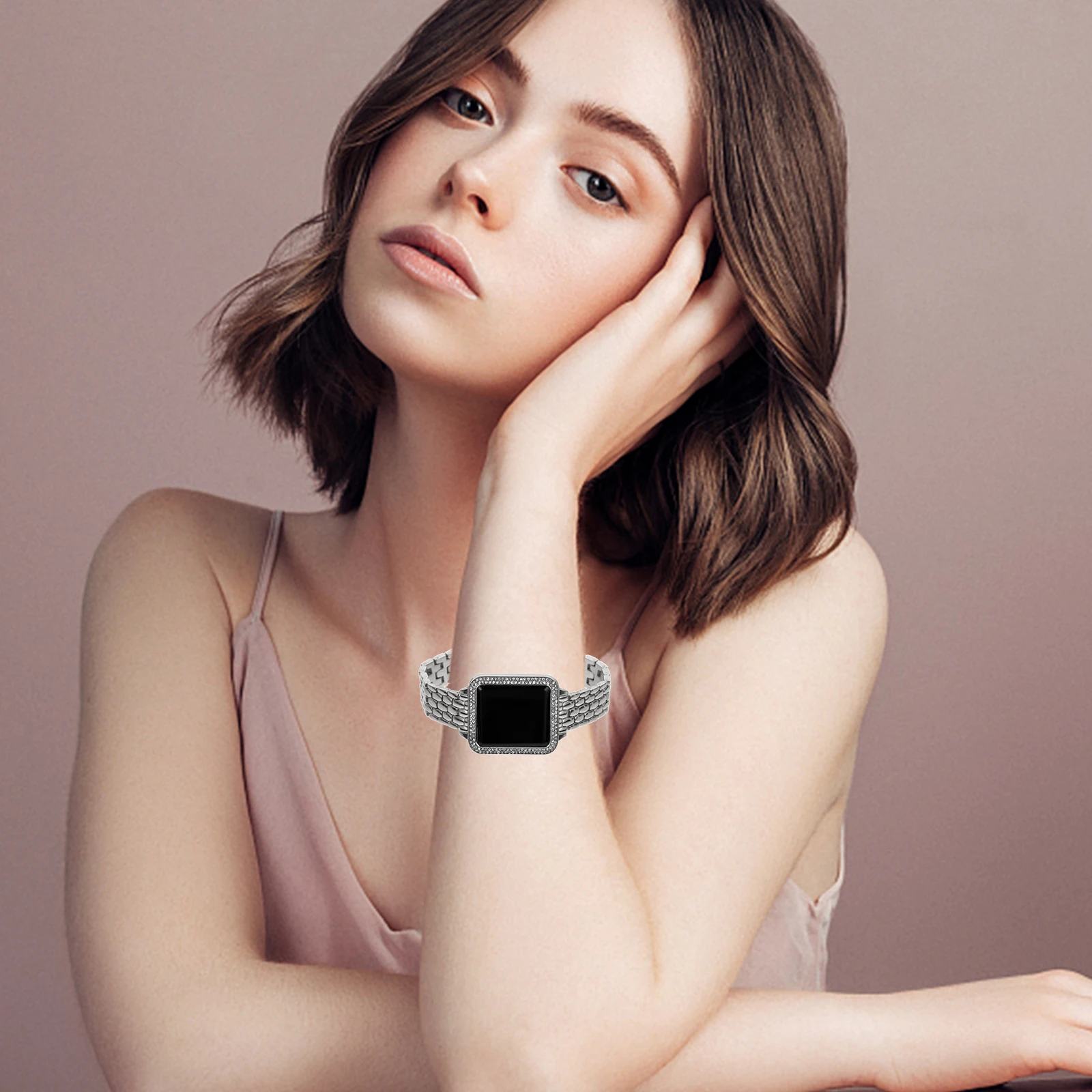 นาฬิกาข้อมือผู้หญิงแฟชั่น ประดับคริสตัล หน้าจอสัมผัส ดีไซน์หรูหรา พร้อมไฟ LED เหมาะเป็นของขวัญ ใช้ได้ทั้งลำลองและทำงาน สไตล์ทันสมัย