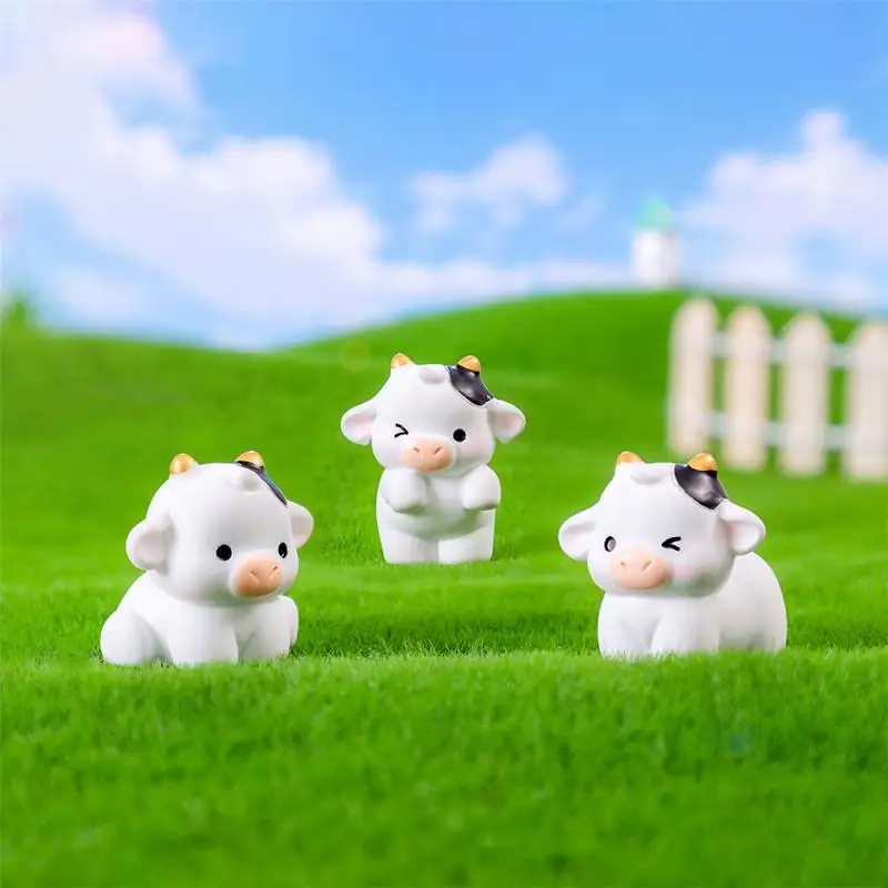 زخرفة ذات نطاق صغير للوحة قيادة السيارة على سطح الطاولة مع صندوق أعمى لتمثال بقرة الثور الصغير الشجاع المبتكر