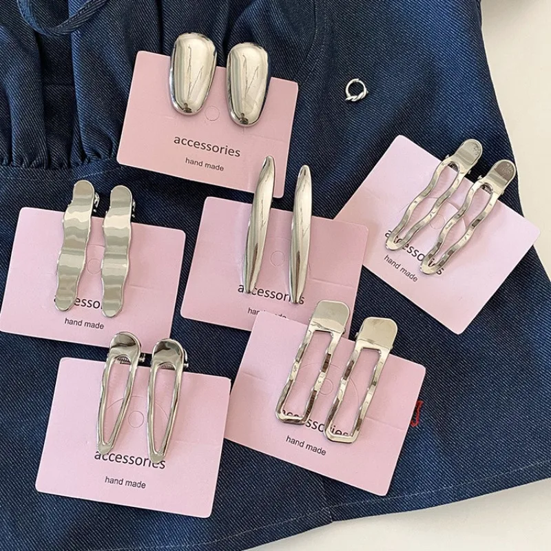 

Metal Hair Clips, Silver Minimalist French Style Duckbill Bangs Clips, Set of 2 Side Hairpins for Women