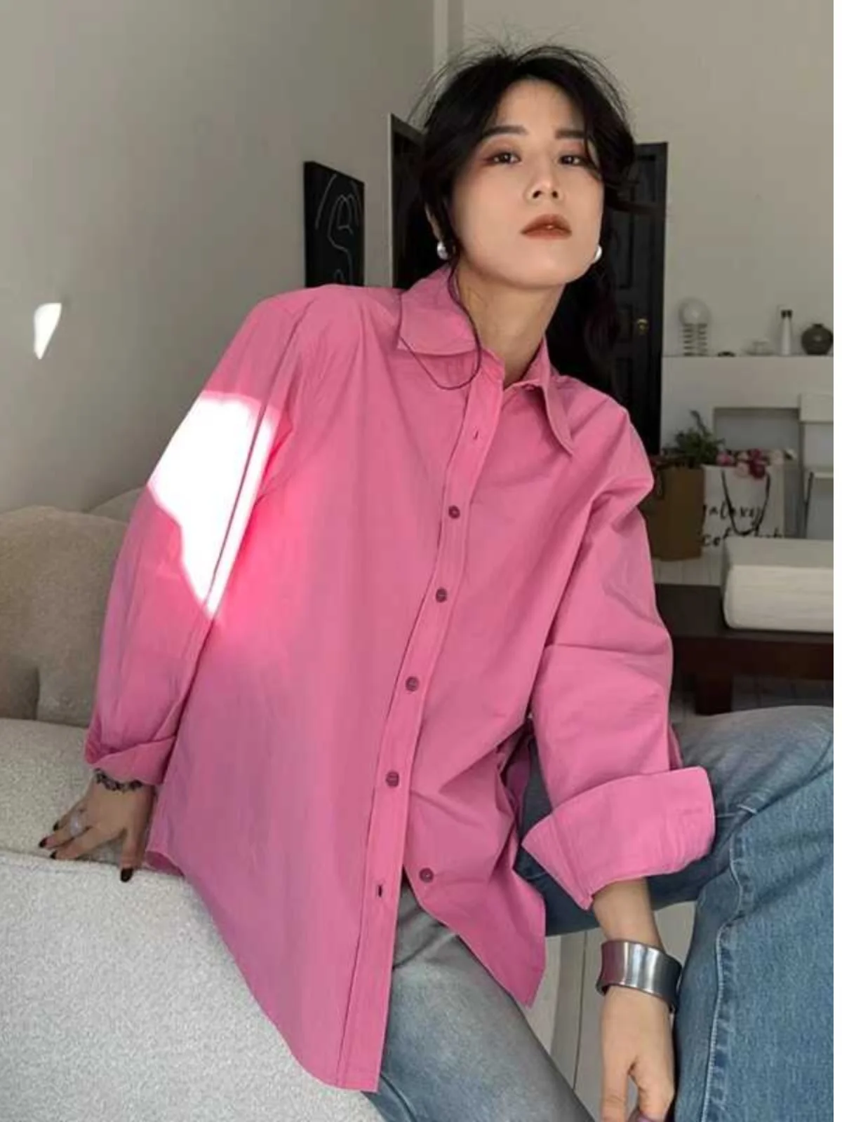 

Рубашка женская повседневная с уникальным дизайном, розовая, с длинным рукавом, свободного кроя, на пуговицах, премиум-качество