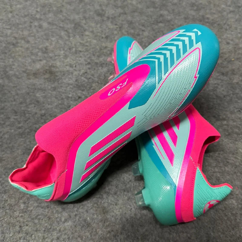 

Men Soccer Shoes Society Cleats Fast Comfortable Football Shoes Grass Training Football Field Boots Professional Indoor Sneaker
