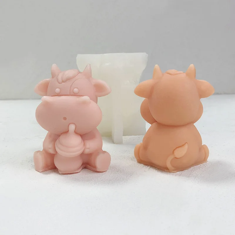 3D Cow Aromatherapy Candle Molds, Dairy Cattle Silicone Soap Mold Chocolate Fondant DIY Craft mochi squishy toy mould