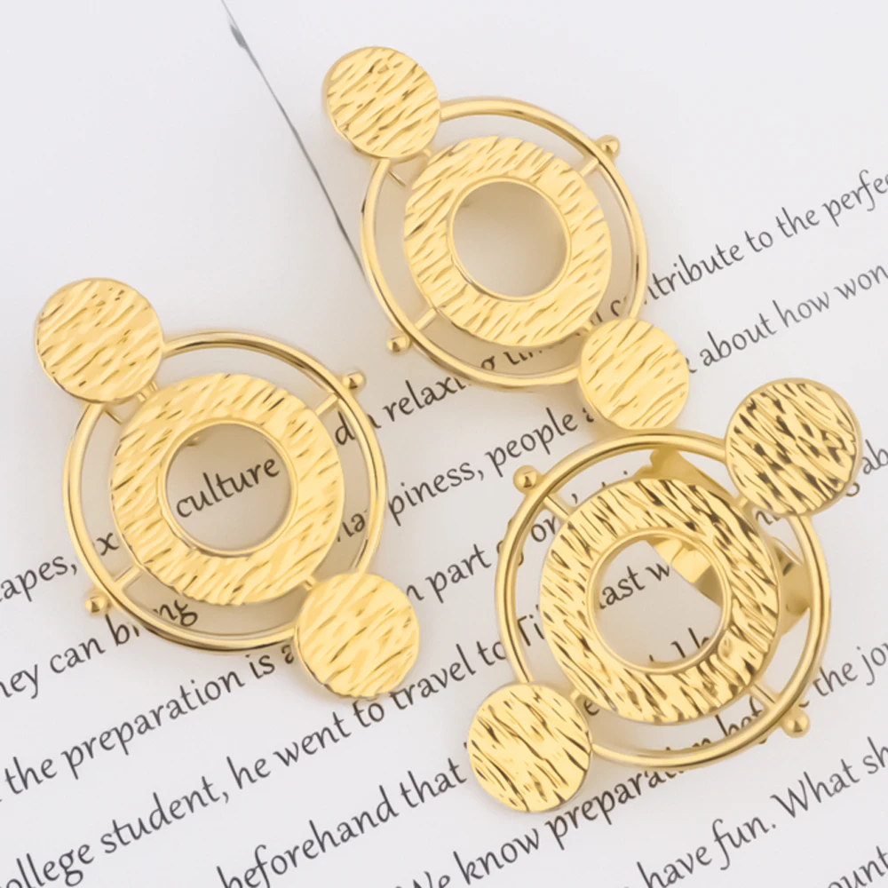18k Gold Plated Earrings with Ring Set for Party New Design Ladies Clip Earrings and Finger Ring Set for Engagement Party Gifts