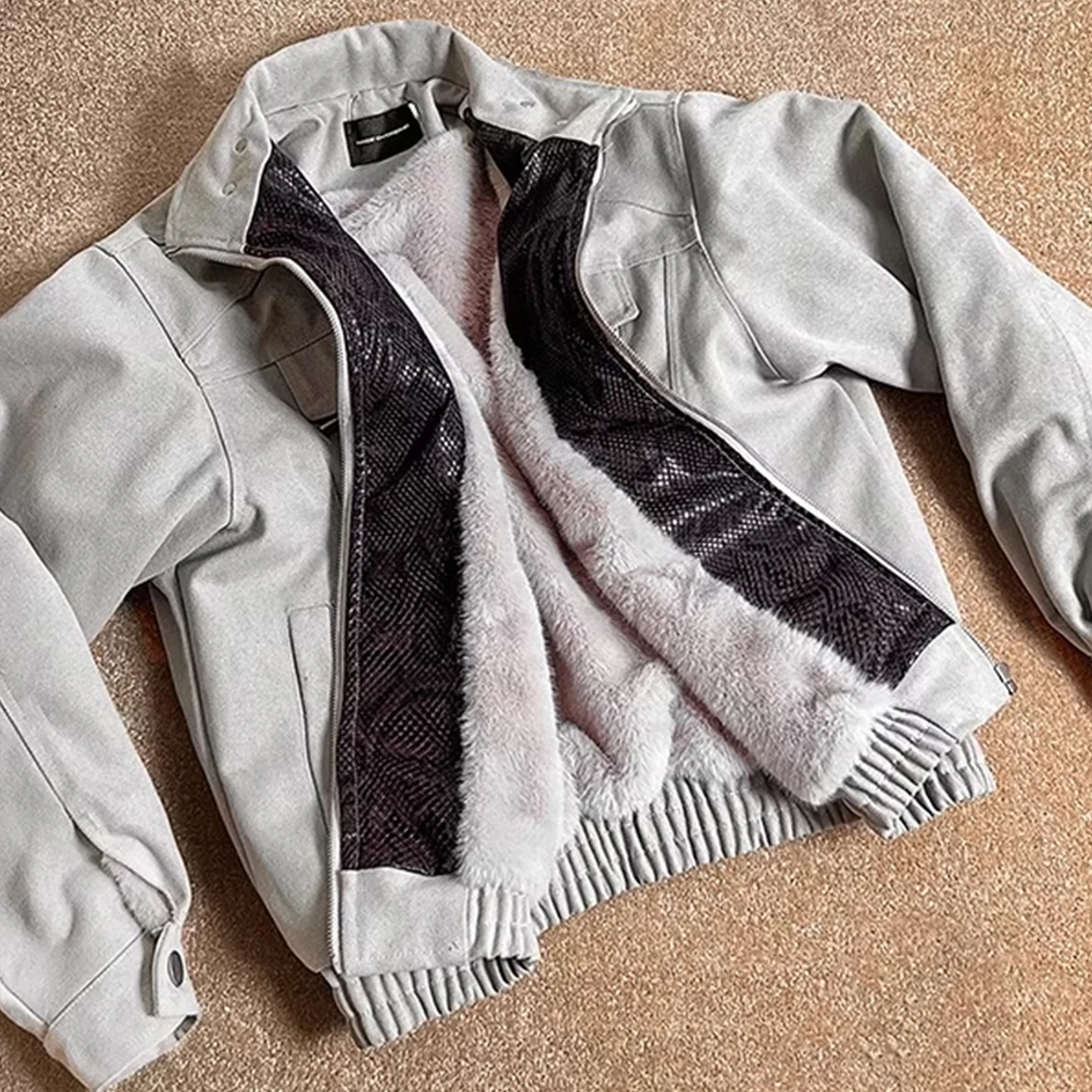 

Американская ретро-куртка из хлопка для мужчин: новая модель Cleanfit с высококлассным дизайном, узором под питона, осенне-зимняя, лимитированная серия