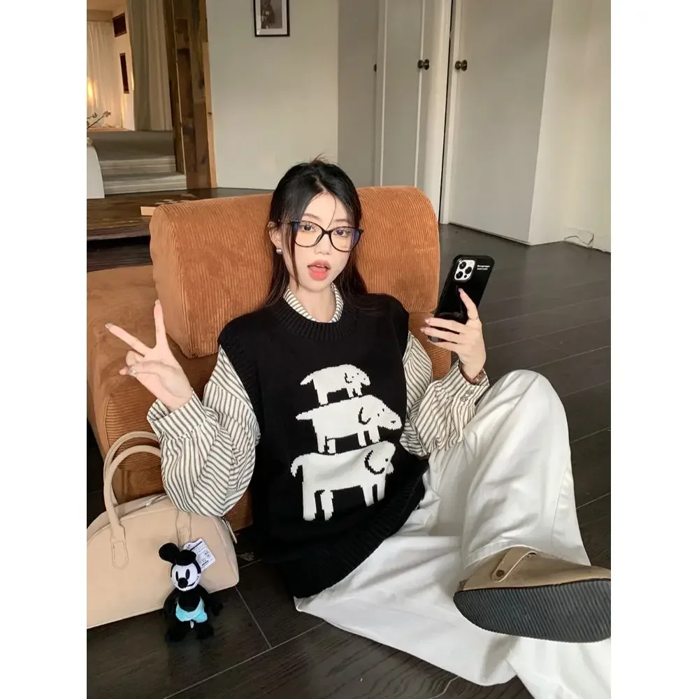 

Knitted Black Sweater New Vest Vest College Lamb Pullover Sweater Loose Sleeveless