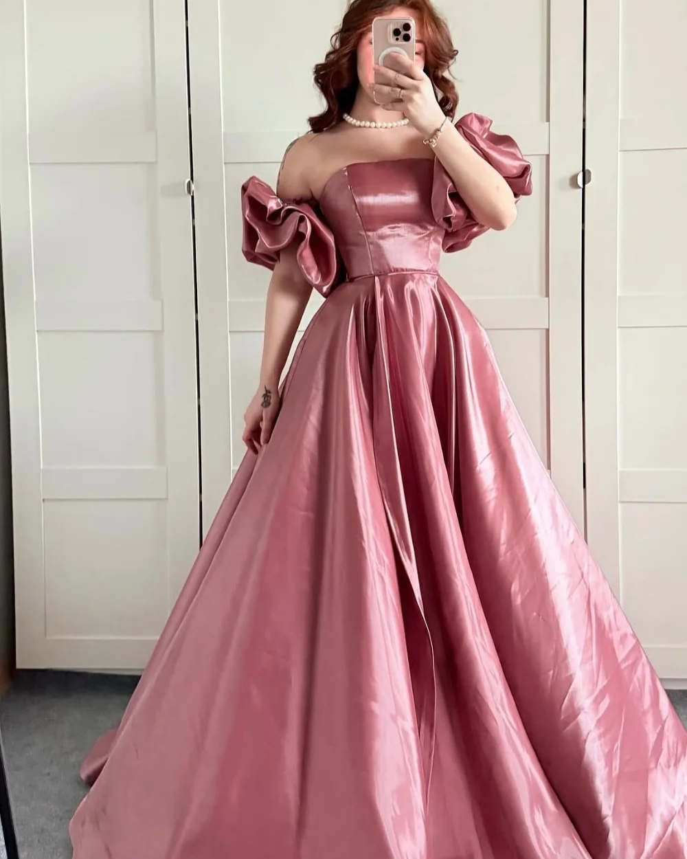 

Customized Modern Style Exquisite Charmeuse Ruched Pleat A-line Ball Gown Off-the-shoulder Long Dresses Bespoke Occasion Dresses