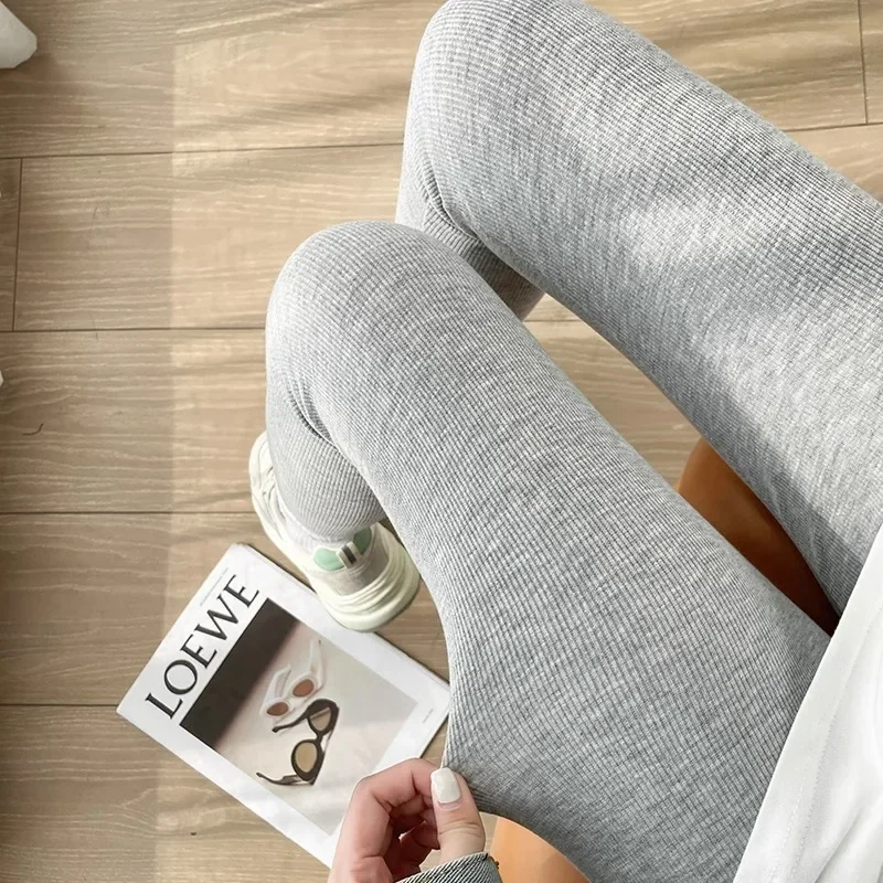 2025 NUEVO Otoño Invierno Leggings de tiburón de cintura alta Leggings cálidos de lana sin costuras para mujer Leggings deportivos casuales delgados y delgados