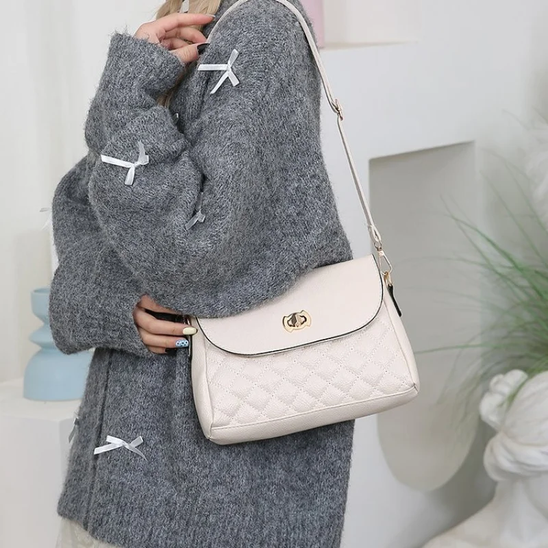 

High-End Ladies Simple Leather Tote Bag Paris Fashionable Popular Elegant Women's Casual Vintage Crossbody Bag