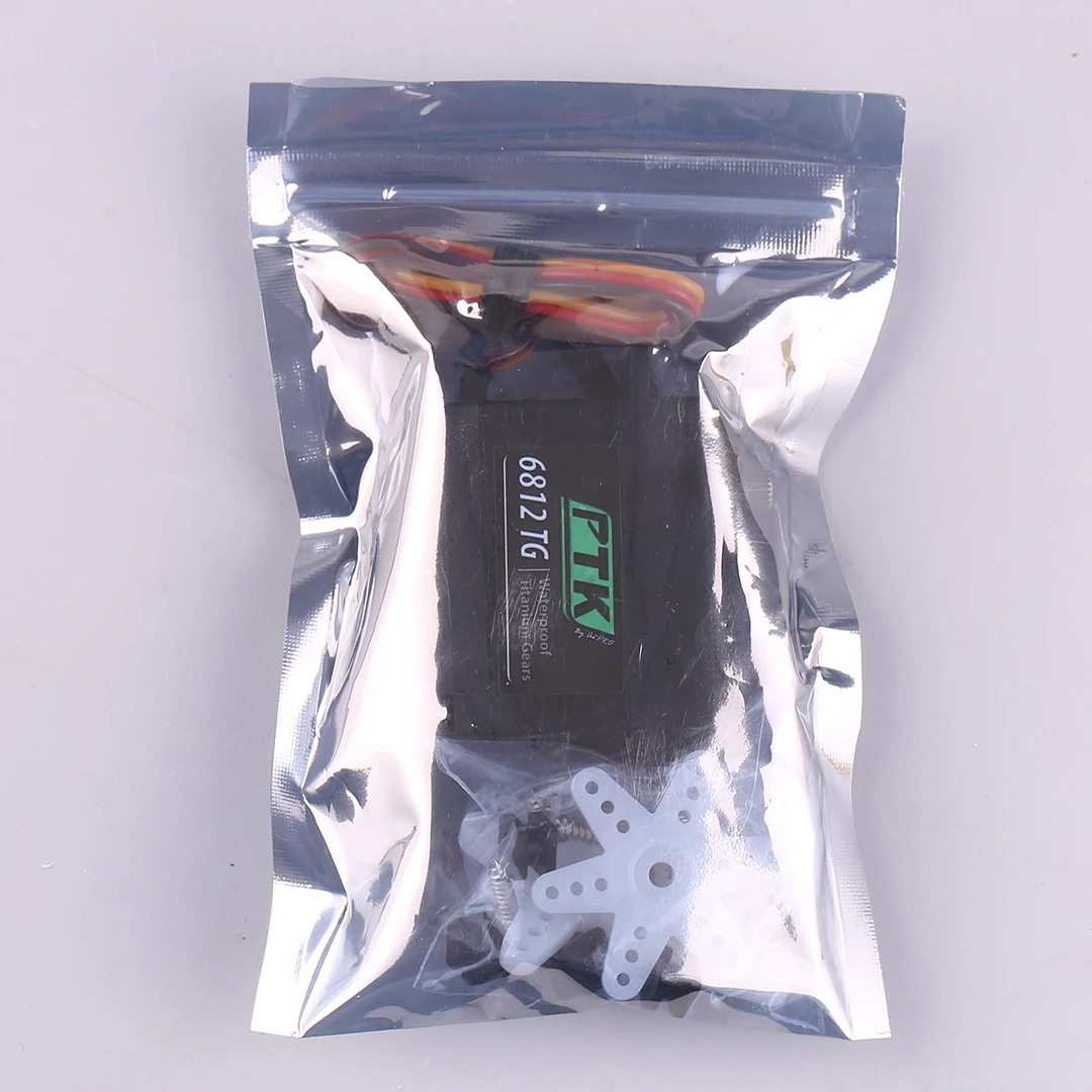 Servo Digital PTK 6812TG 13.8KG / 0.11sec à Prova d'Água para Modelos de Carros RC, Modelos de Navios e Aeronaves de Asa Fixa
