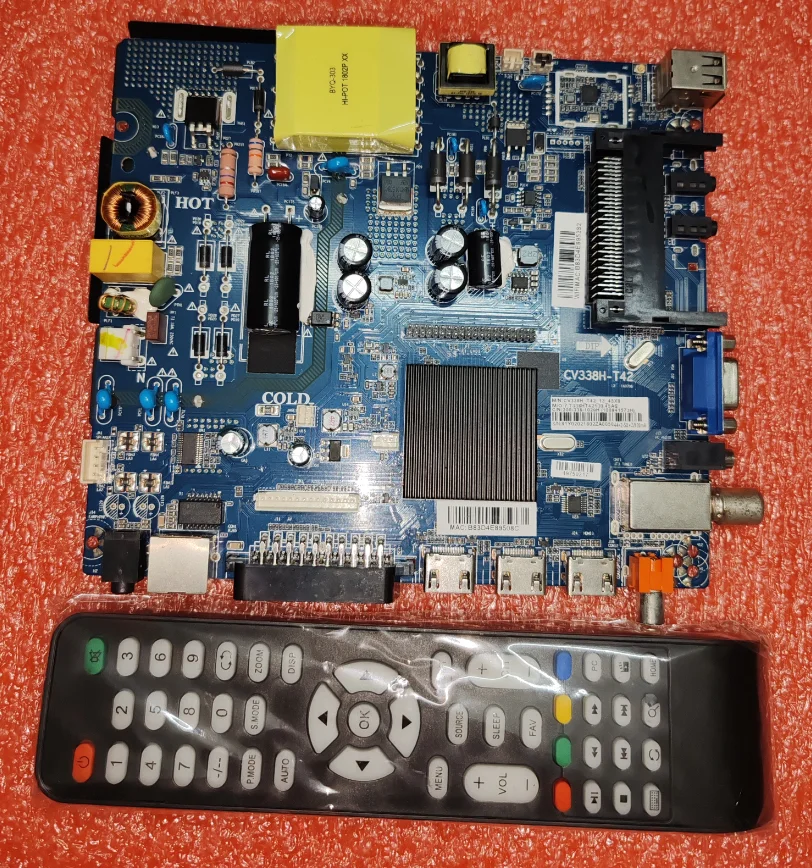 

CV338H-T42 Test the physical photos of the network WiFi TV motherboard and send them together with the remote control