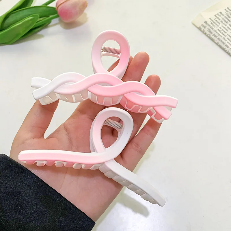 Eenvoudige Zoete Gradiënt Roze Haarklauw Clip Voor Damesmode Plat Haar Haai Clip Nieuwe Koreaanse Stijl Meisje Haaraccessoires