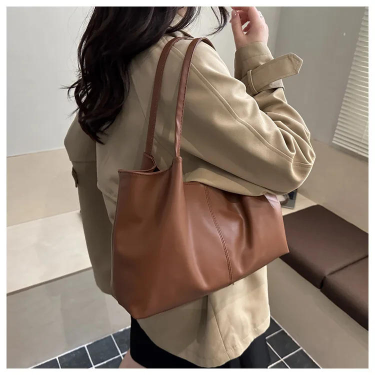 Weiche Leder-Tragetasche mit gerafftem Plissee-Design, Große Schultertasche für Arbeit, Täglichen Pendelverkehr und Freizeit für Frauen – Detail 21