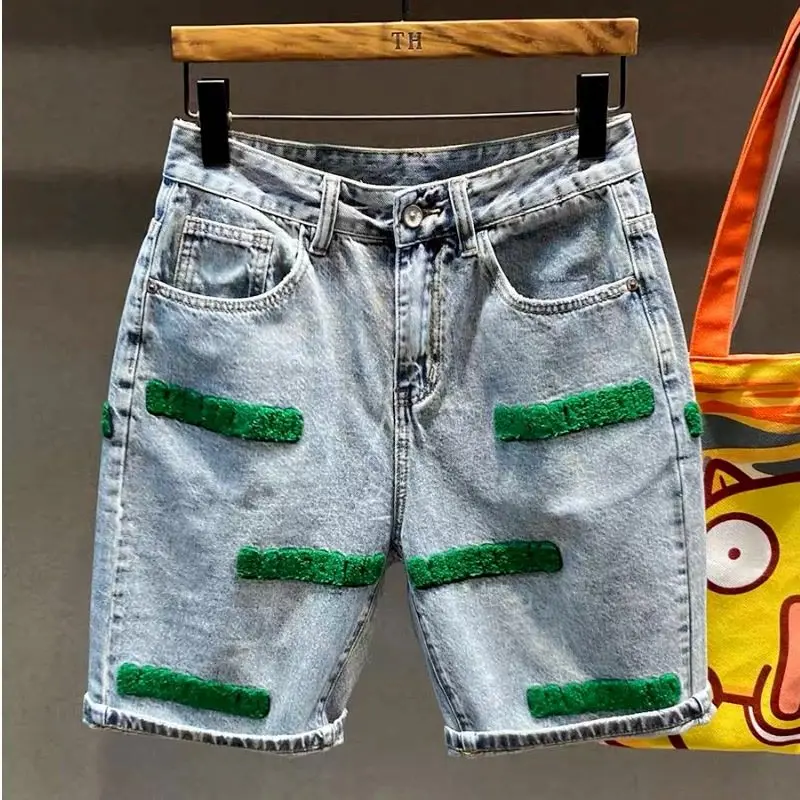 Short en denim brodé au genou pour hommes, jeans courts classiques, vêtements de luxe coréens, vêtements de créateurs d'été, décontracté, K-pop, nouveau