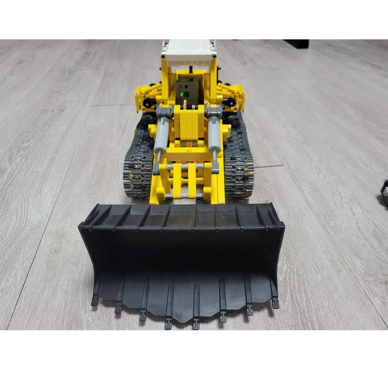 

DMOC-85506L1300 Гусеничный погрузчик с дистанционным управлением, экскаватор, блок, модель 1076 деталей MOC, креативная игрушка в подарок для мальчиков, детей на день рождения