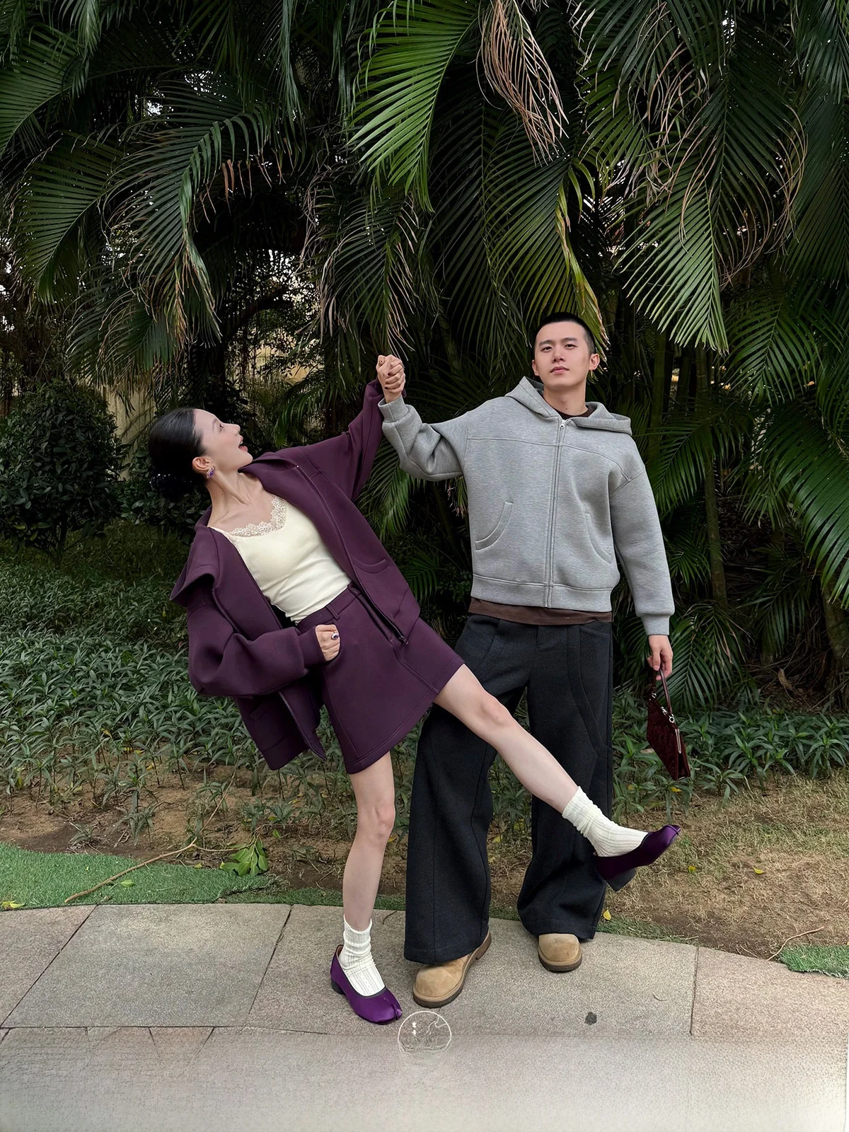 

Оригинальный комплект Lu Qing Spring Soda Chao: мягкая толстовка с воздушной прослойкой и куртка на молнии с длинными рукавами для женщин, повседневный универсальный стиль