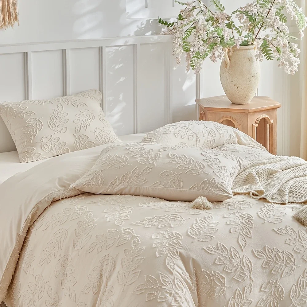 Solid Color Jacquard Duvet Cover Set High Quality Queen King Microfiber Bedding Set Leaf Shaped Soft Quilt Cover and Pillowcases