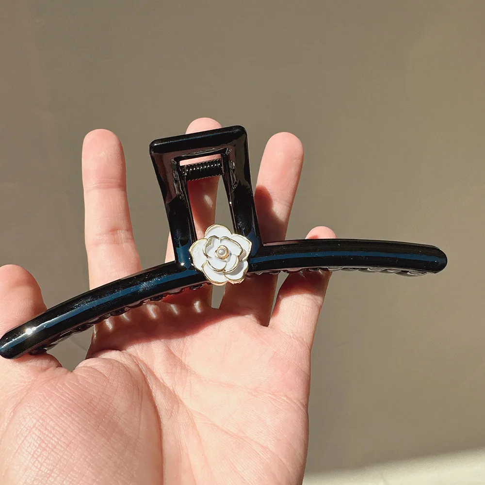 

Minimalist Hair Claw XL Camellia Clip 2025 Trendy Non Slip Hair Clamp for Women Girls Updo Bun Holder Thick Hair Solution
