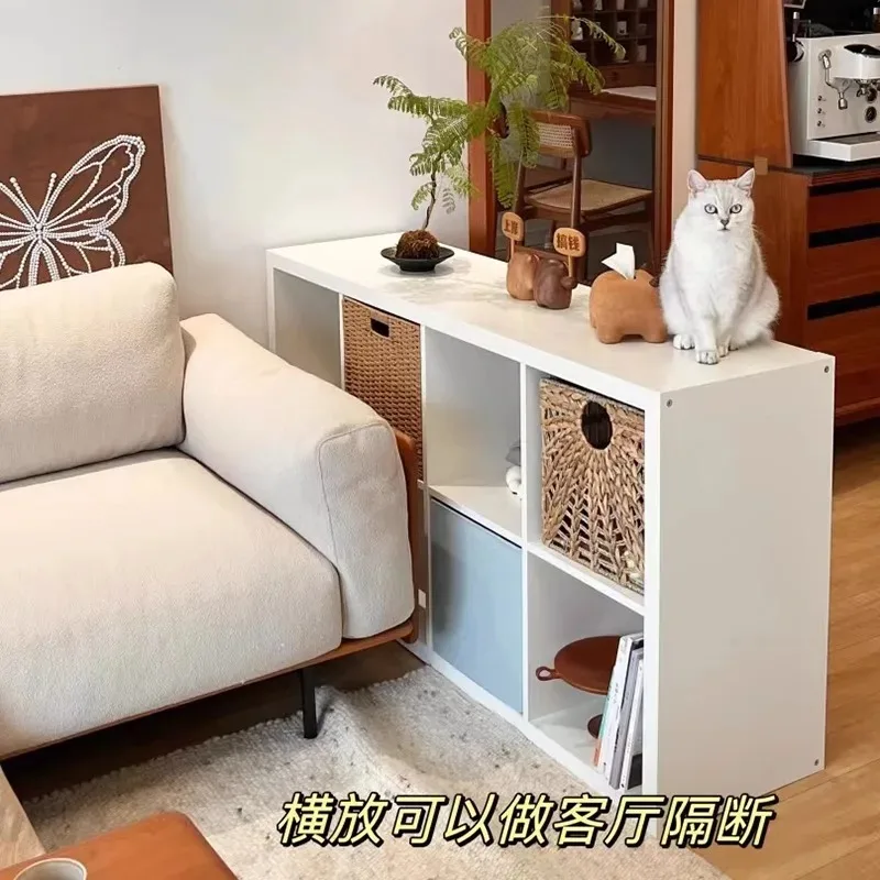 armadio a otto griglie da comodino semichiuso