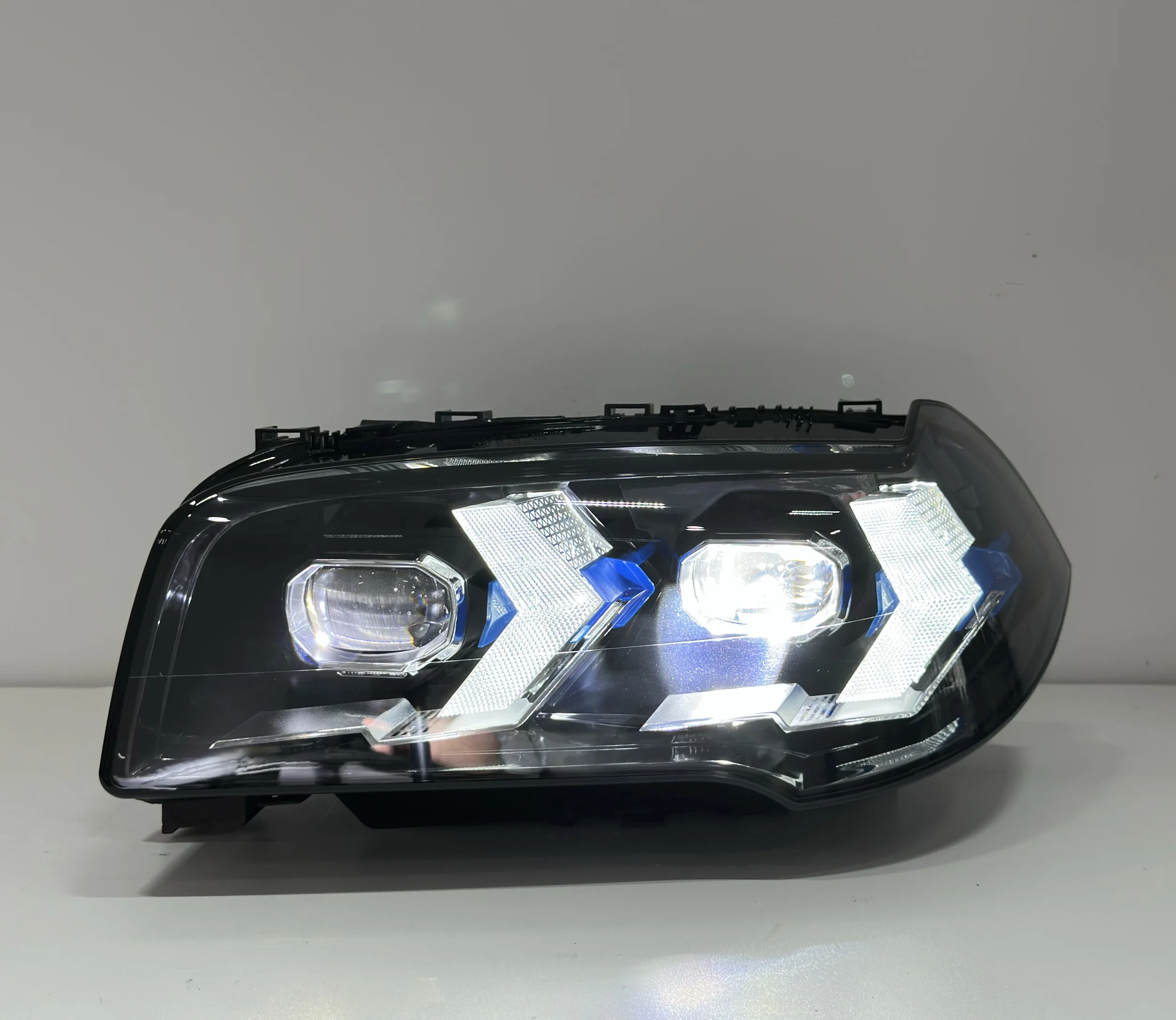 Car Accessories For BMW X3 Series E83 2006-2010 LED Headlights Dual-color Car Lamp Yellow And White Drls Plug & Play