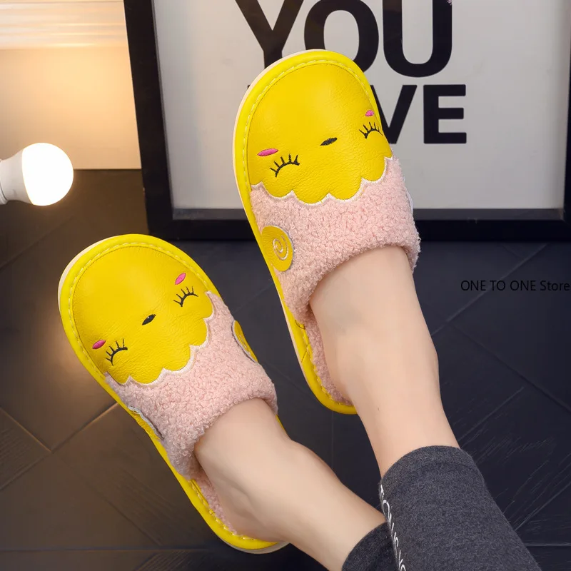 

Wholesale Cotton Slippers Winter Cartoon Home Use Non-slip Waterproof Warm Cowhide Indoor Home Shoes for Men and Women Slippers