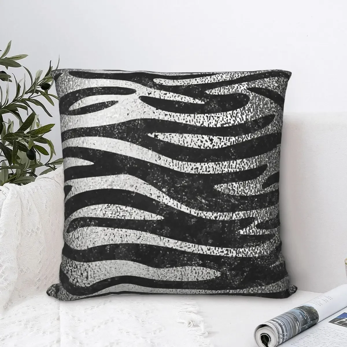 

Серебряная Блестящая декоративная подушка в виде зебры