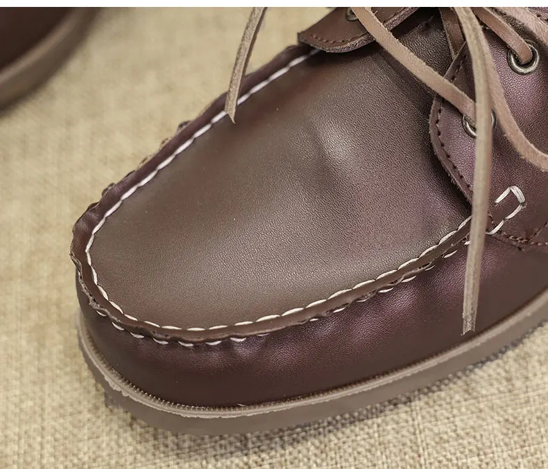 Herren Bootsschuhe aus echtem Rindsleder, schnelltrocknend, zum Schnüren, Retro-Fashion, lässige flache Schuhe, klassisch, 2026 Neues Design, Größen 39-47 – Detail 4
