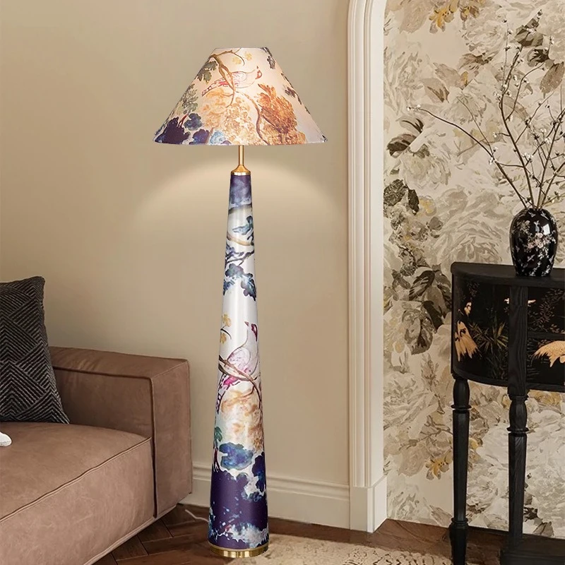 

French romantic atmosphere solid wood bedside lamp retro floral table lamp versatile small fresh bedroom fabric floor lamp