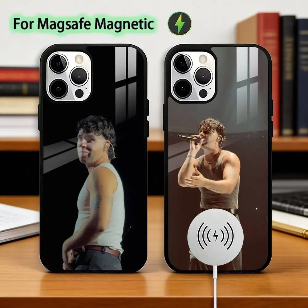 

Quevedo B-Buenas Noches Phone Case For iPhone17,16,15,14,13,12,11 Plus,Pro Magnetic For Magsafe Wireless Charging