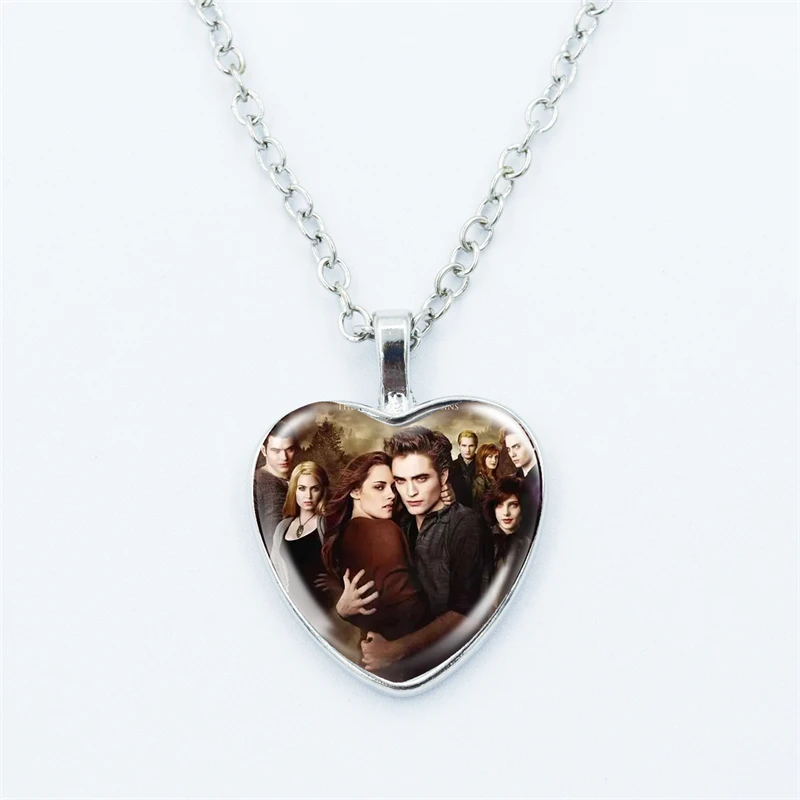 New Twilight Movie Bella Edward Jacob Renesmee Character Heart Pendant Necklace Handmade Jewelry Necklaces