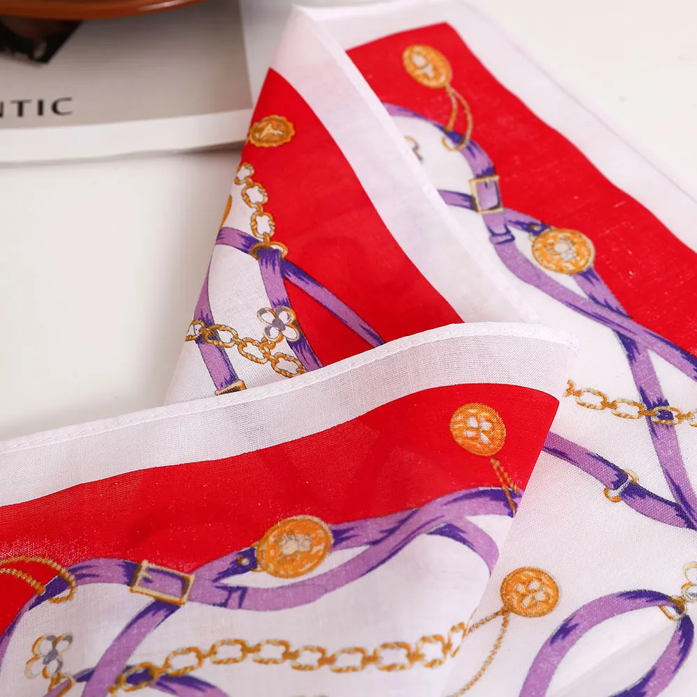 Fazzoletto da donna morbido e confortevole, fazzoletto sottile nostalgico vecchio stile, fazzoletto portatile per uscire, souvenir per la festa della mamma della stagione del matrimonio