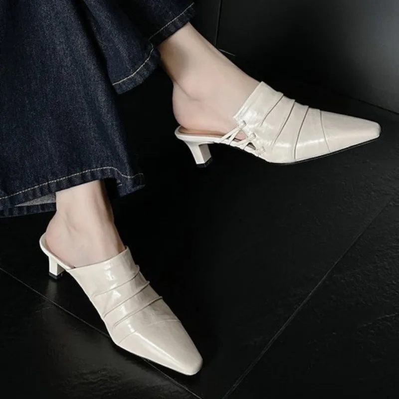 

Full Leather Shoes Layer Sheepskin Thin Heel Single Shoes Retro Medium Heel Bag Head Slippers