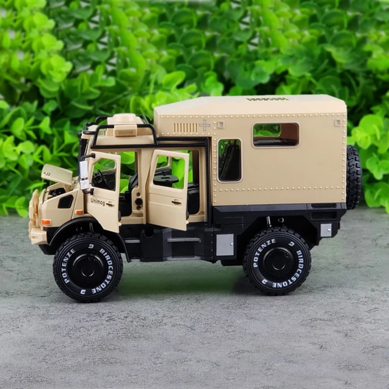 1/28 Alloy UNIMOG U4000 Motorhome Cross-country Touring Car Model Diecast Off-road Vehicles Car Simulation Kids Gifts Toy