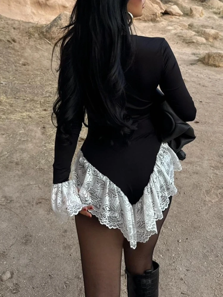 Tossy Fashion Lace Short Bodysuits Women Slim Patchwork Round Neck Long Sleeves Bodycon High-Waist Streetwear Female Bodysuits