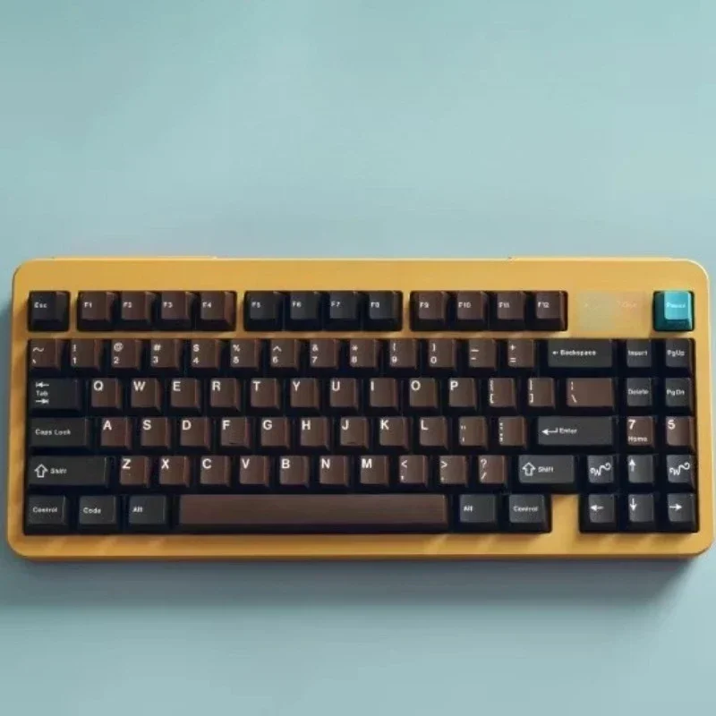 

Equipped with a screen and customized keyboard
