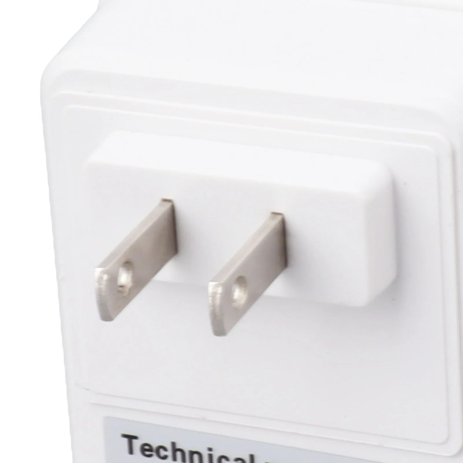 อุปกรณ์ประหยัดพลังงานเครื่องลดแรงดันไฟฟ้าที่เสถียรอุปกรณ์ประหยัดพลังงานสำหรับบ้านสำนักงานปลั๊ก90-250V