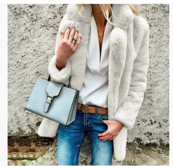 

Новинка осени и зимы, женское плюшевое пальто с длинными рукавами и лацканами.