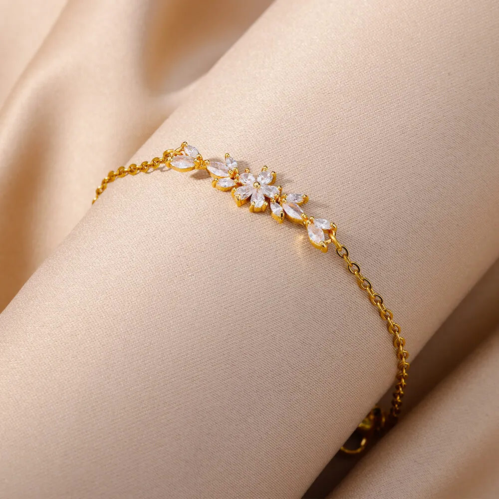 Classic Stainless Steel Flowers Charm Bracelets for Women Gold Color Fashion Zircon Plant Bracelet Jewerlry Accessories Gifts