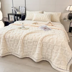 2024 New Tafu Velvet Love Pattern coperta per pisolino in rilievo morbida, confortevole, calda trapunta per coperte per doppia persona con lato AB singolo