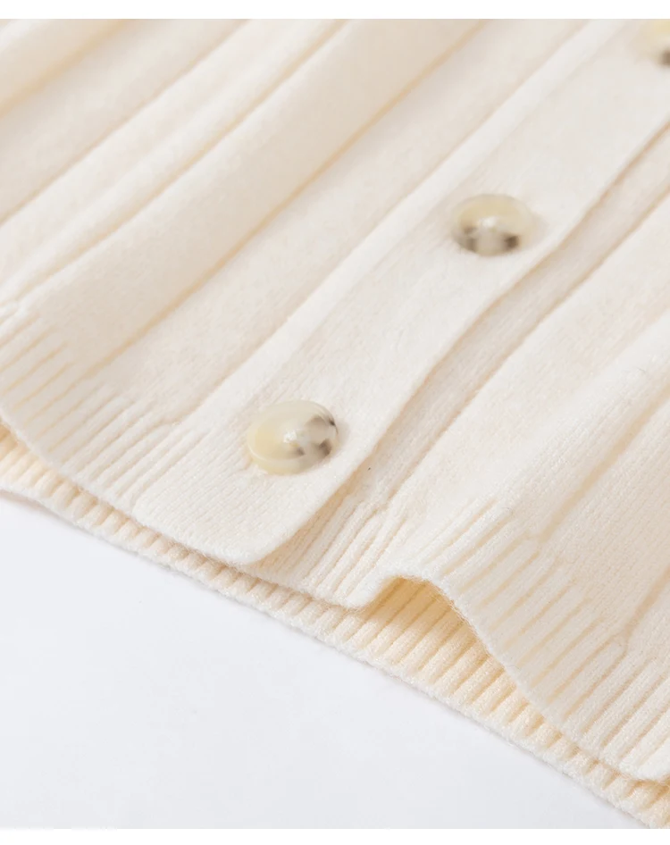 MZ62018 Damen Eleganter Gerippter Strickpullover mit V-Ausschnitt, Langen Ärmeln, Knopfleiste, Schmaler Passform, Modal-Mischung, Frühherbst-Pullover – Detail 18